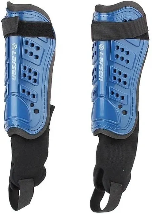 Щиток футбольный Larsen 6820